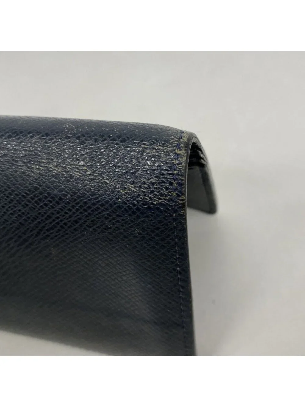 Louis Vuitton Wallet Taiga Portefeuille Brazza Boreal
